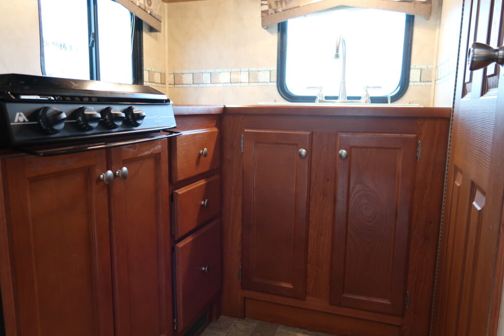2008 Holiday Rambler Augusta 252DS--On Sale for $34,900!
