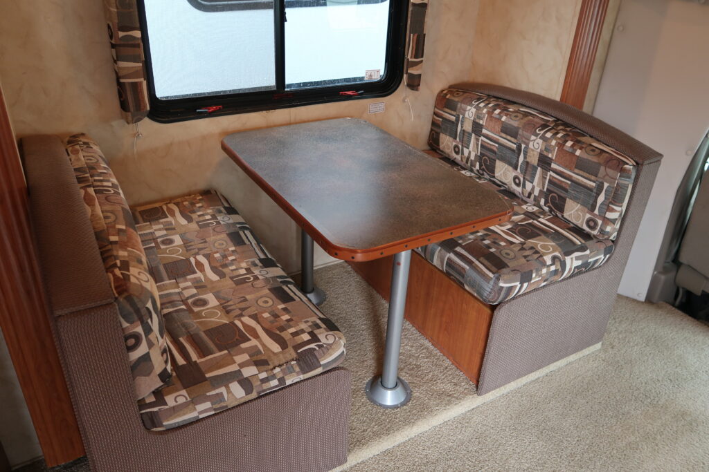2008 Holiday Rambler Augusta 252DS--On Sale for $34,900!