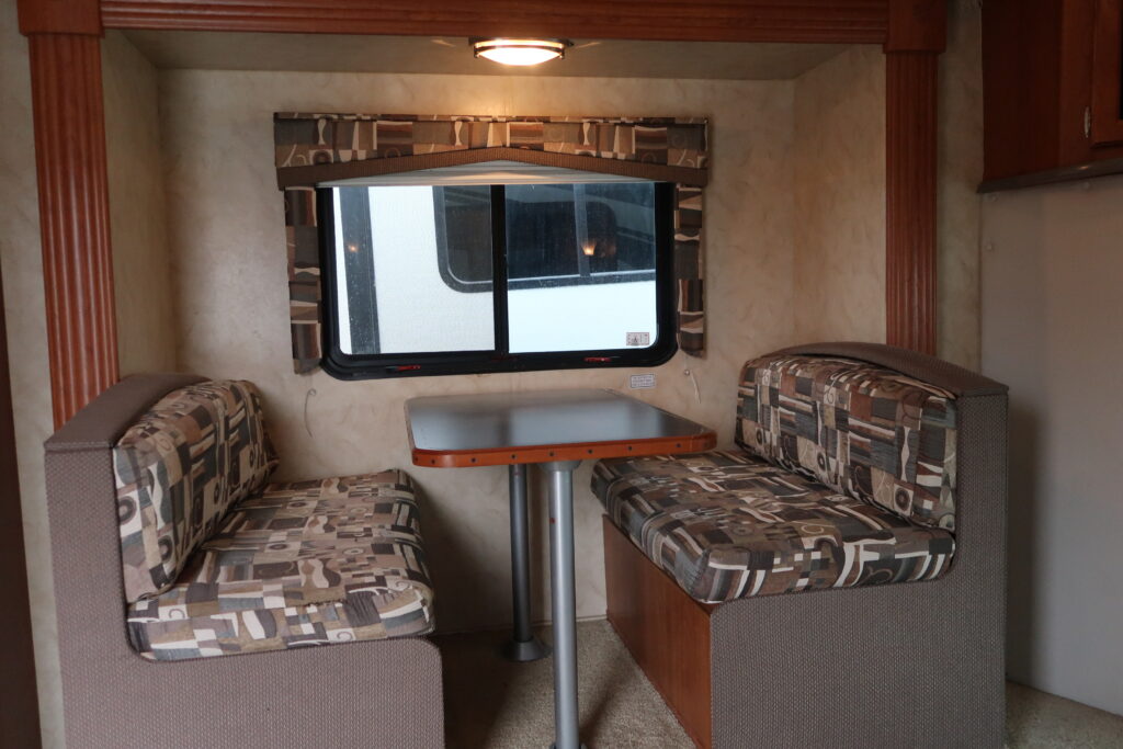 2008 Holiday Rambler Augusta 252DS--On Sale for $34,900!