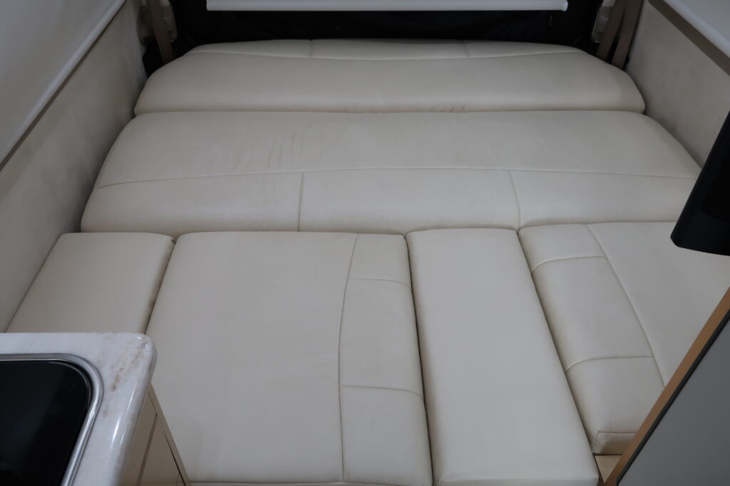 2018 PLEASURE WAY PLATEAU TS