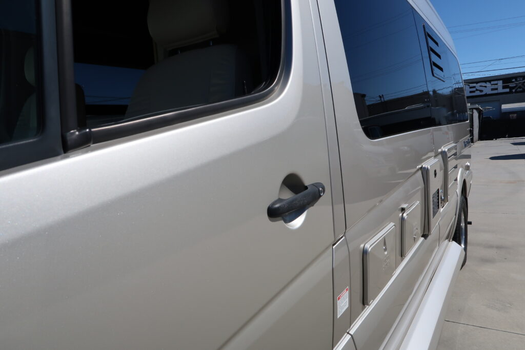2018 PLEASURE WAY PLATEAU TS
