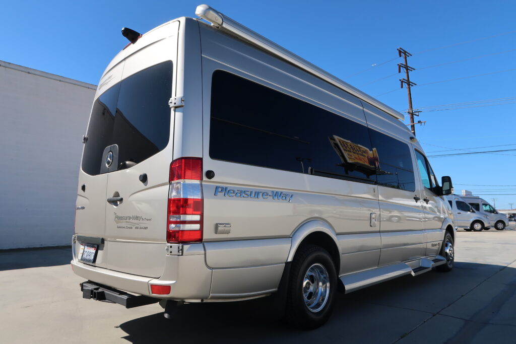2018 PLEASURE WAY PLATEAU TS