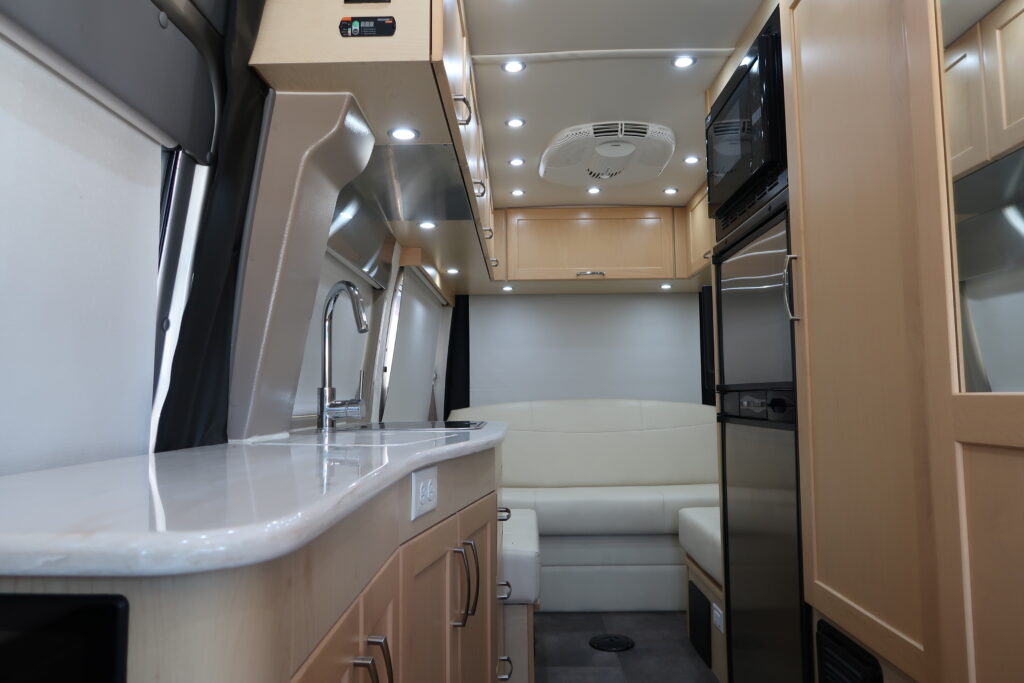 2018 PLEASURE WAY PLATEAU TS