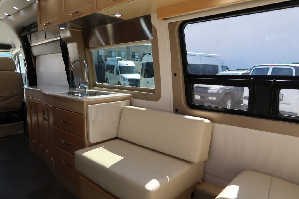 2018 PLEASURE WAY PLATEAU TS