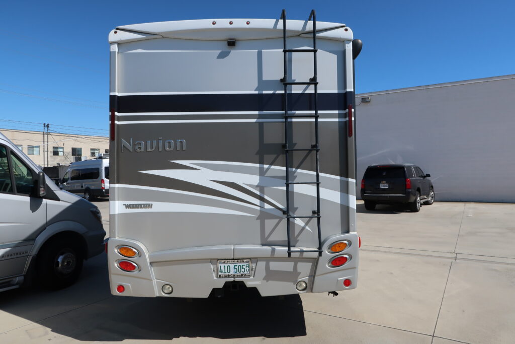 2016 WINNEBAGO NAVION 24J