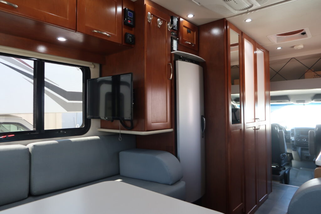 2017 Pleasure Way Plateau XL-TD