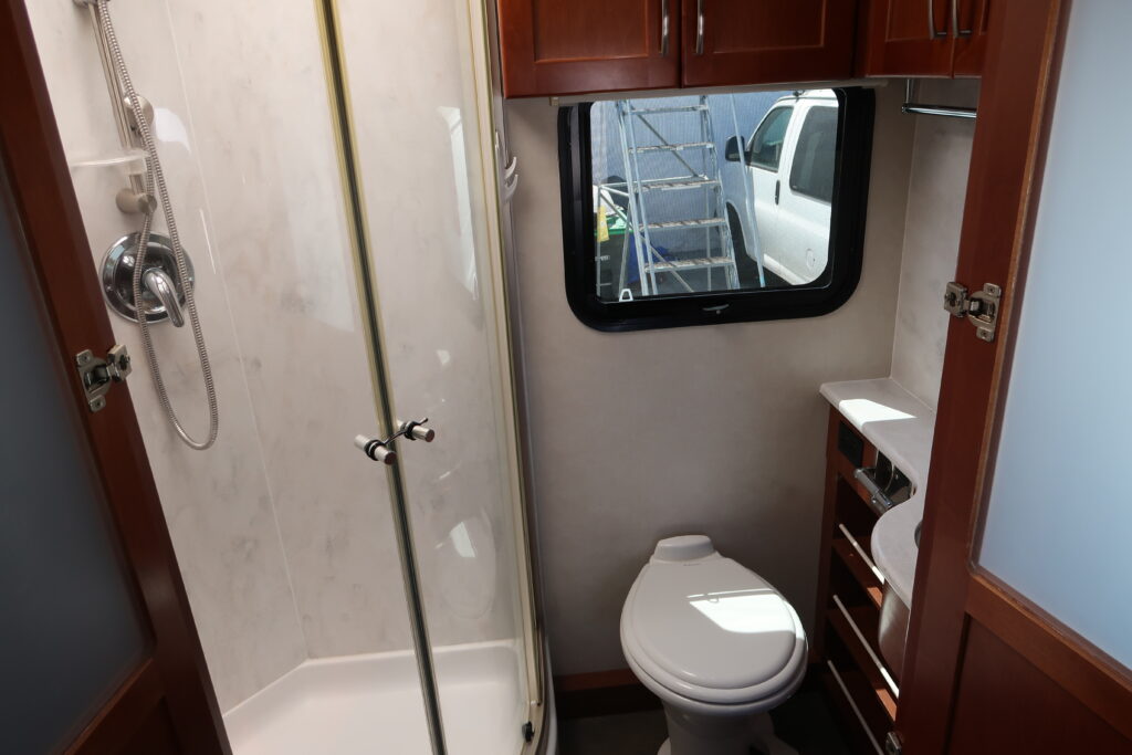 2017 Pleasure Way Plateau XL-TD