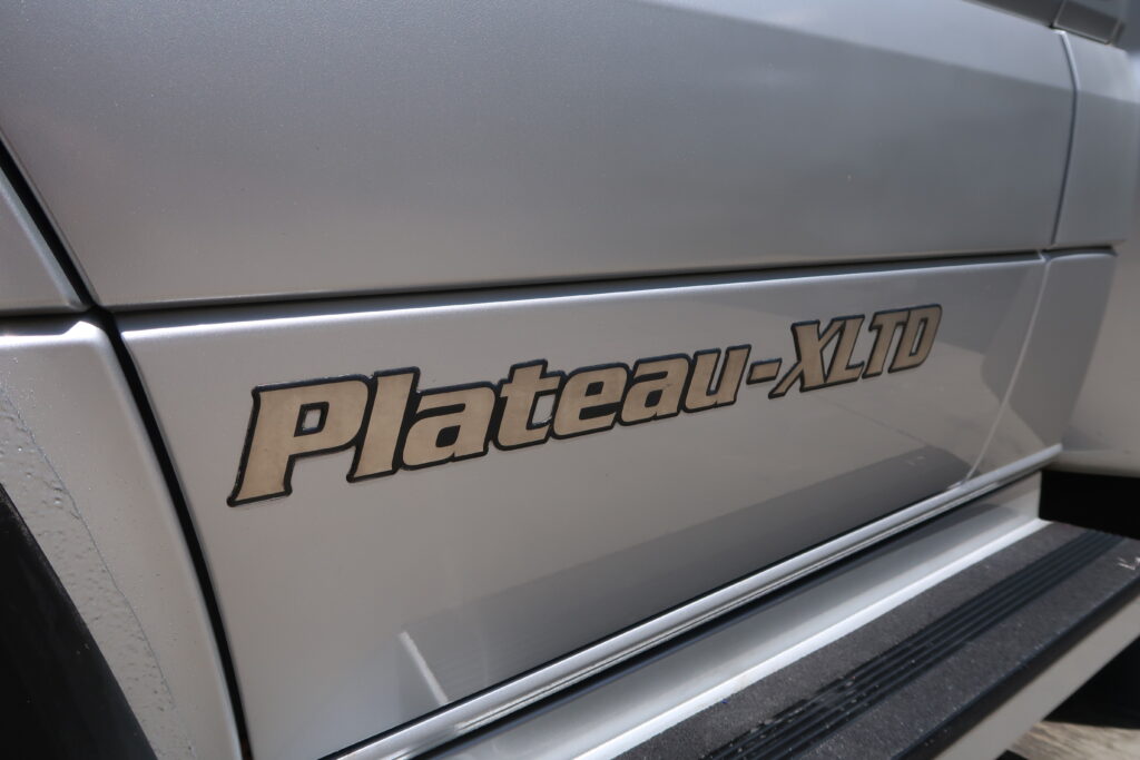 2017 Pleasure Way Plateau XL-TD