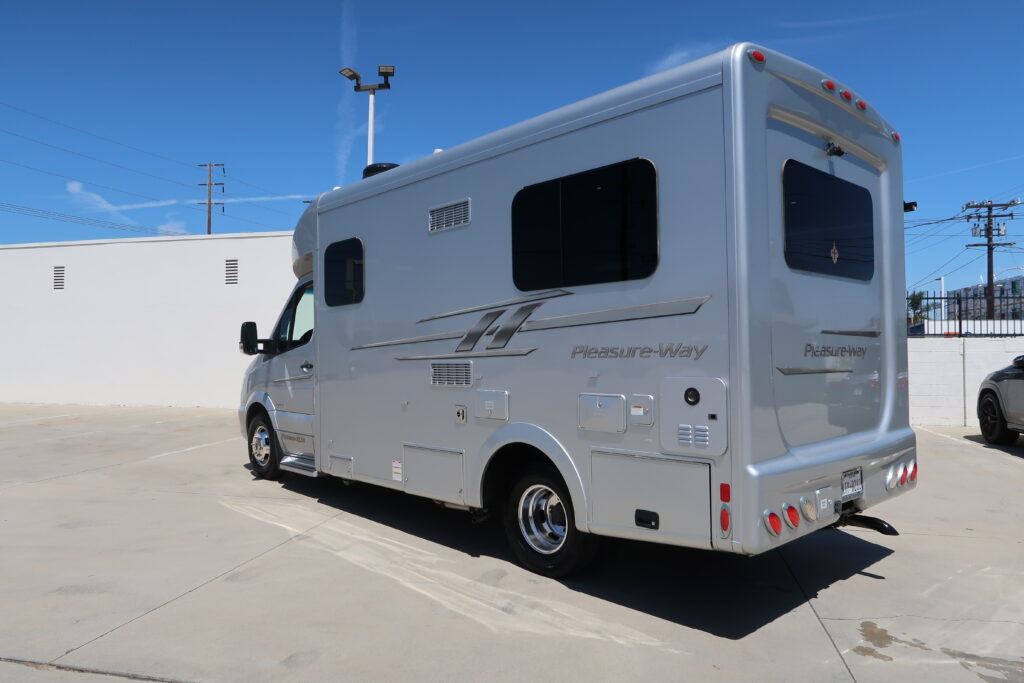 2017 Pleasure Way Plateau XL-TD