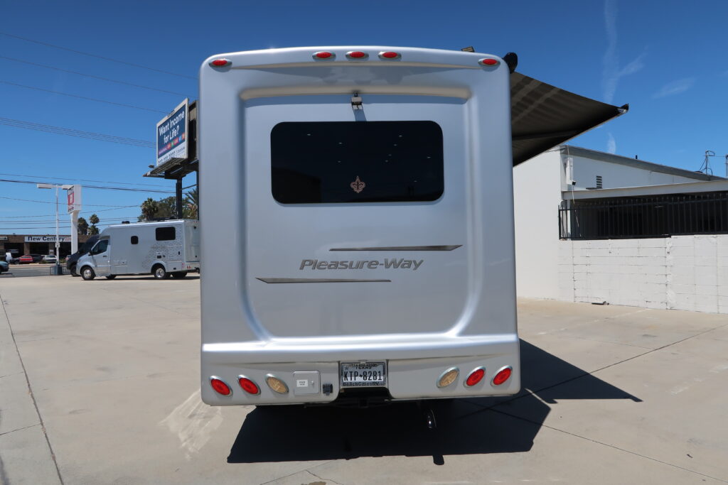 2017 Pleasure Way Plateau XL-TD
